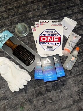 adidas Deep Dive Blue Shower Bar Trio with Men’s Grooming Accessories